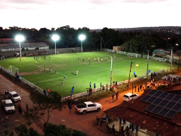 Prefeitura realiza melhorias no campo de futebol do Distrito de